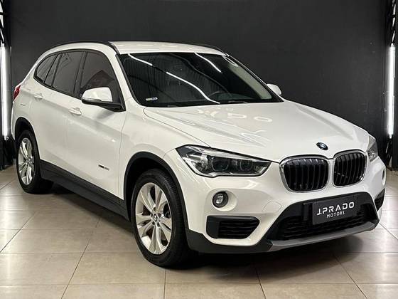 BMW X1 2.0 16V TURBO ACTIVEFLEX SDRIVE20I 4P AUTOMÁTICO BMW X1 2.0 16V TURBO ACTIVEFLEX SDRIVE20I 4P AUTOMÁTICO